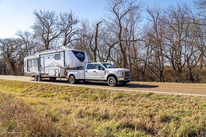 Heavy duty dually truck towing a 5th wheel