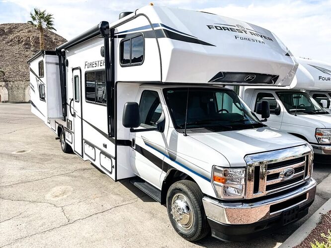 25forestriverForester3251DSF-class-c-rv-sleeps-8