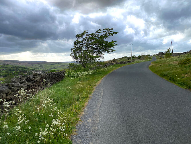 wind-how-to-safely-tow-a-travel-trailer-01-2022