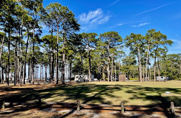 Spacious campsites and grounds at Crooked River State Park