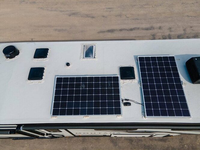 RV roof with solar panels