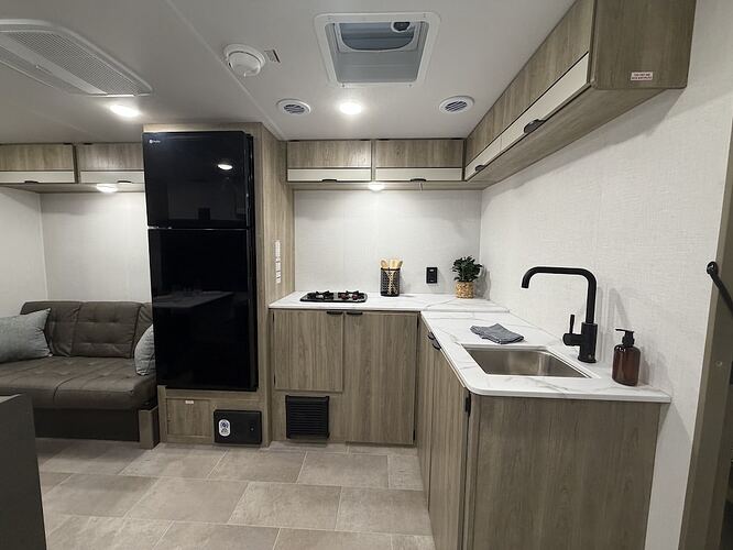 2027 Airelume 232 kitchen