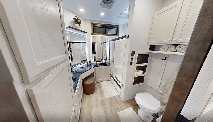 Cedar Creek Cottage 40CMK Bathroom