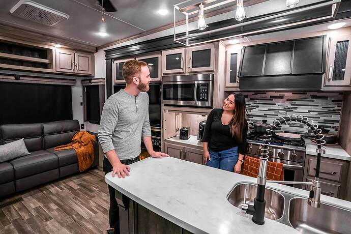 why-choose-guide-to-luxury-rvs-06-2022 