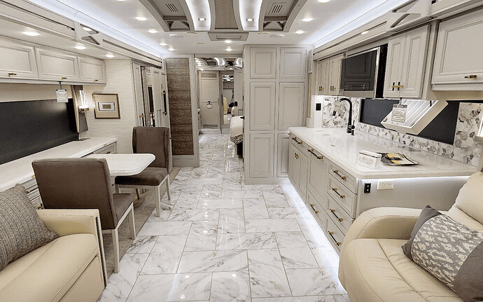 Allegro Bus 40IP living area