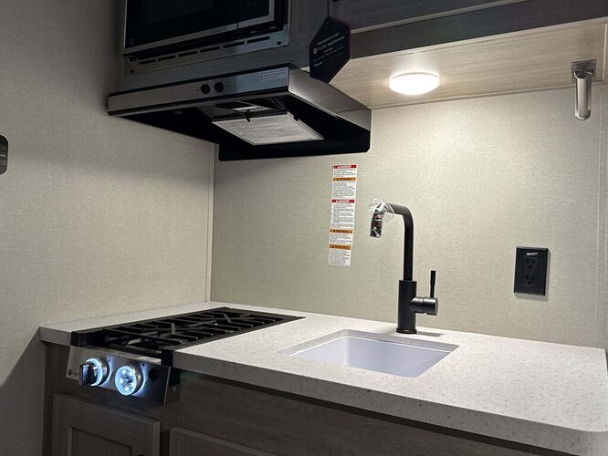 2026_coachmen_catalina_summit_134bhx_rv818904_impel-capture_close-up_kitchen
