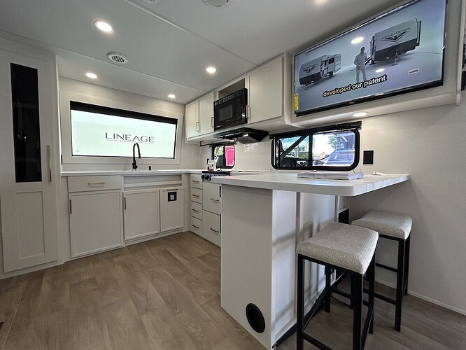 Transcend 275FKT Kitchen