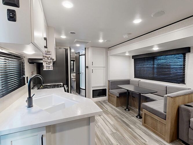 Jayco-Jay-Flight-SLX-380DQS-2025-wideliving