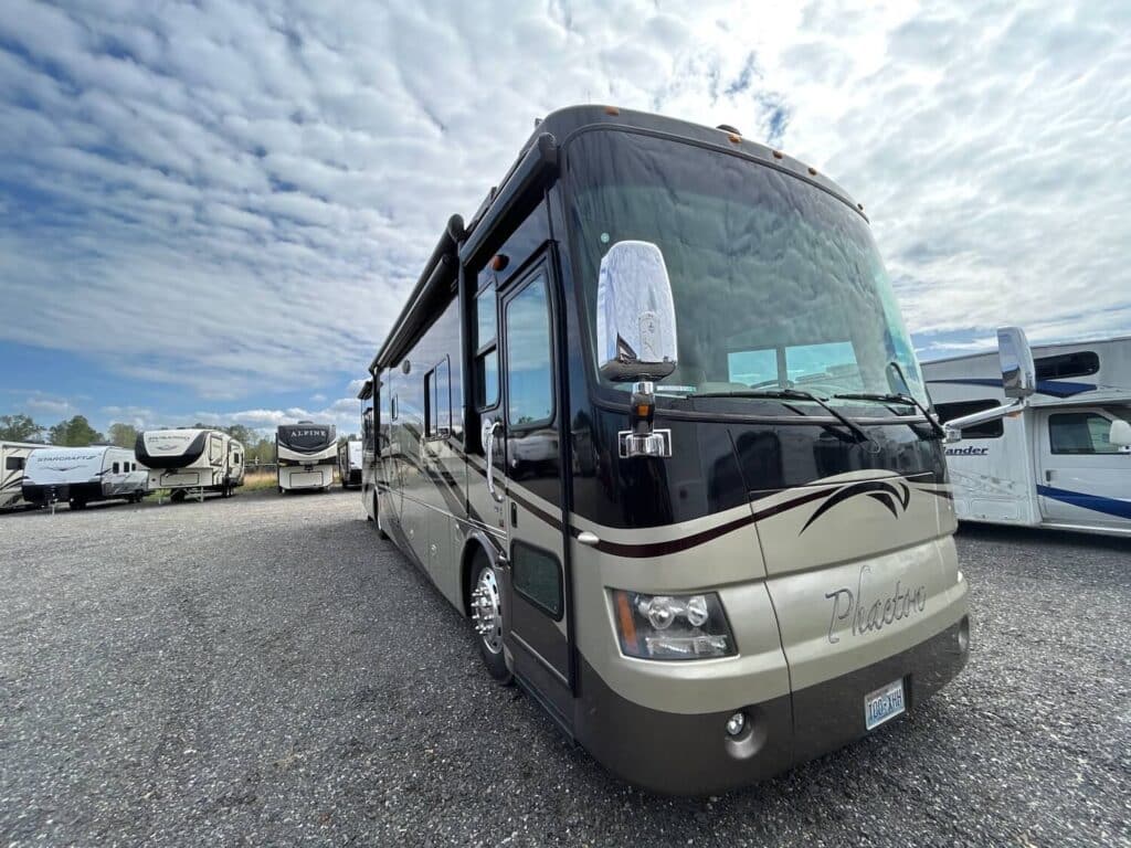 2014_tiffin_phaeton large motorhome