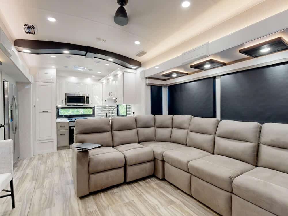 Jayco-Pinnacle-38FBRK-2025-extraimage2